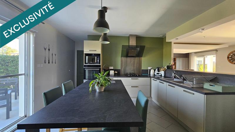 Maison - 147 m² - 5 pièces