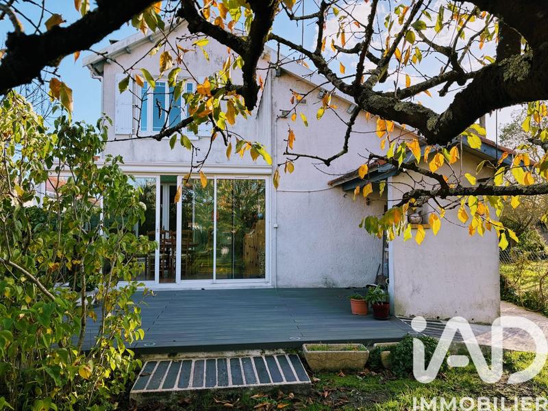 Maison - 85 m² - 5 pièces