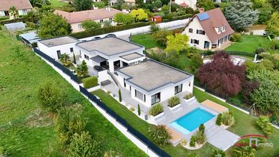 Maison - 165 m² - 5 pièces