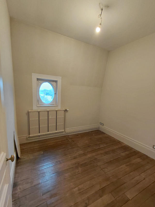 Appartement - 81 m² - 3 pièces