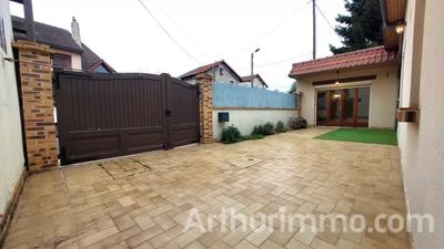 Maison - 84 m² - 3 pièces