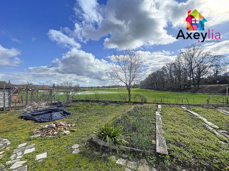 Maison - 240 m² - 12 pièces