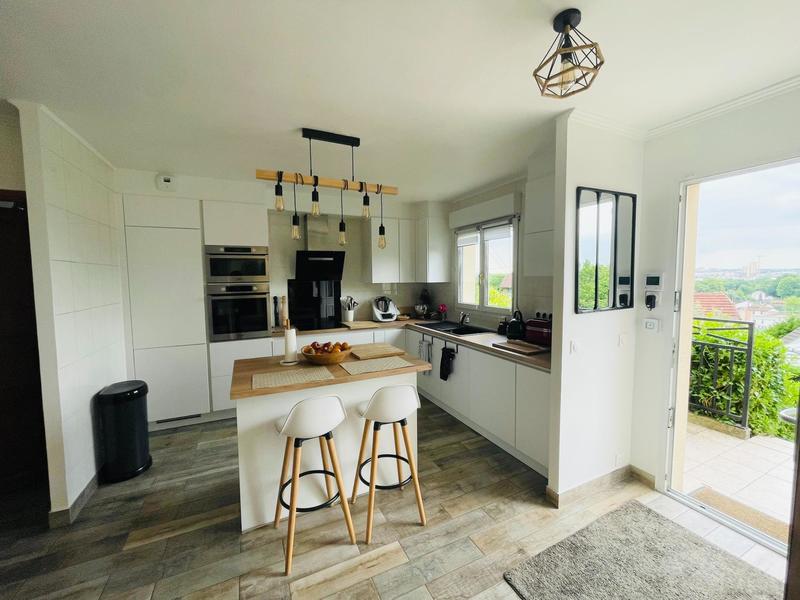 Maison - 100 m² - 5 pièces