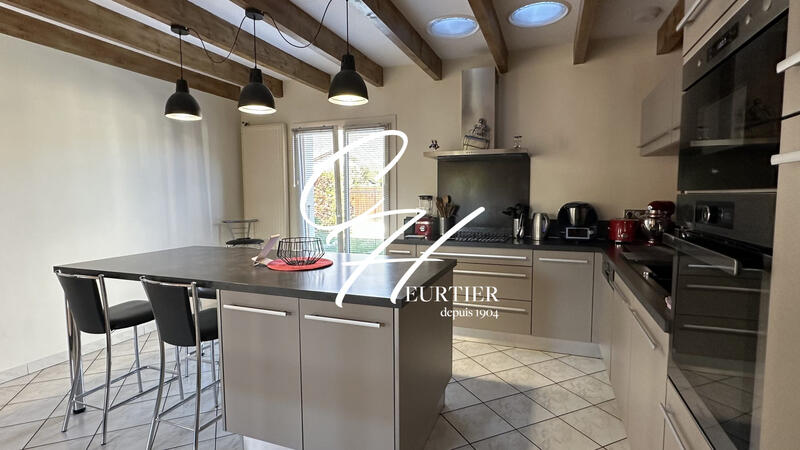 Maison - 130 m² - 5 pièces