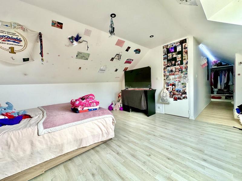 Maison - 140 m² - 3 pièces