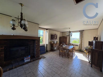 Villa - 180 m² - 6 pièces