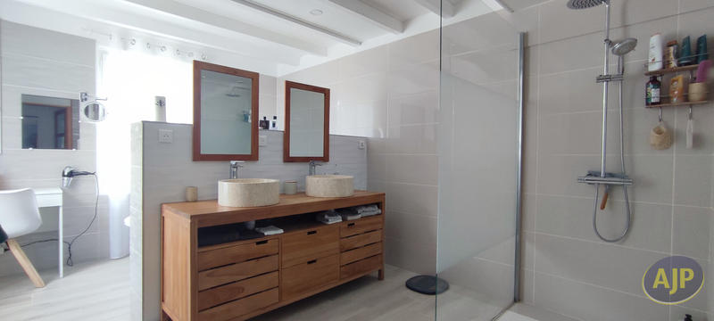 Maison - 155 m² - 6 pièces