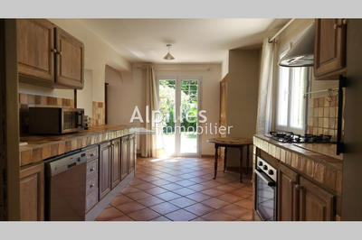 Villa - 211 m² - 6 pièces