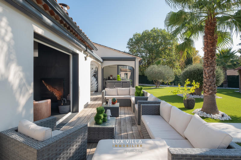 Villa - 344 m² - 12 pièces