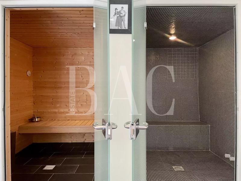 Villa - 430 m² - 12 pièces