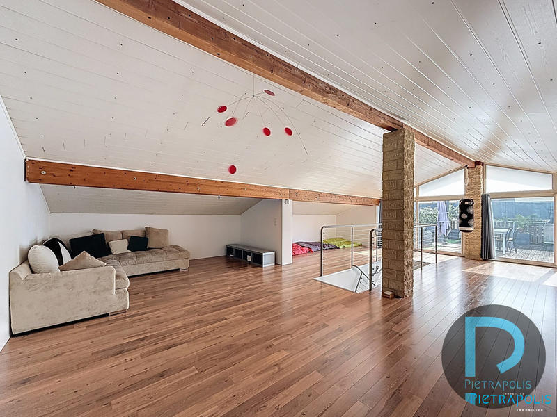 Appartement - 195 m² - 5 pièces