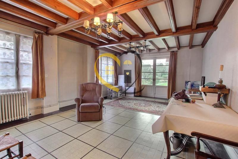 Maison - 268 m² - 11 pièces