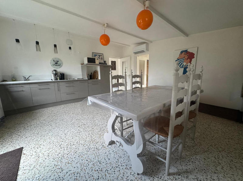 Maison - 264 m² - 7 pièces