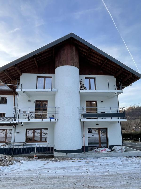 Appartement - 95 m² - 4 pièces