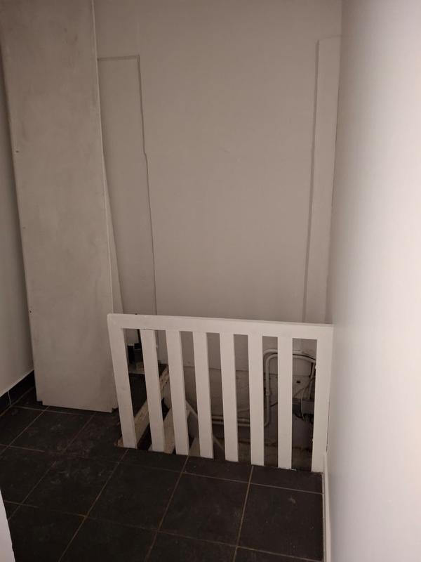 Local commercial - 100 m² - 5 pièces