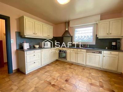 Maison - 130 m² - 7 pièces