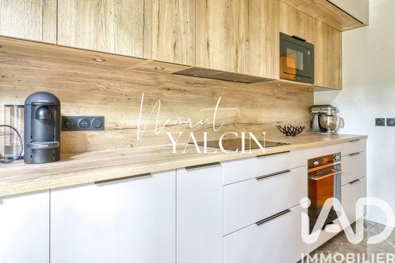 Appartement - 100 m² - 4 pièces