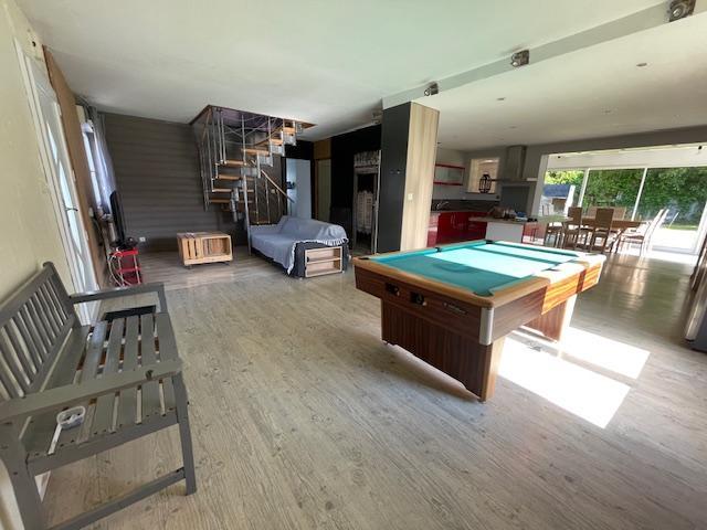 Maison - 151 m² - 7 pièces