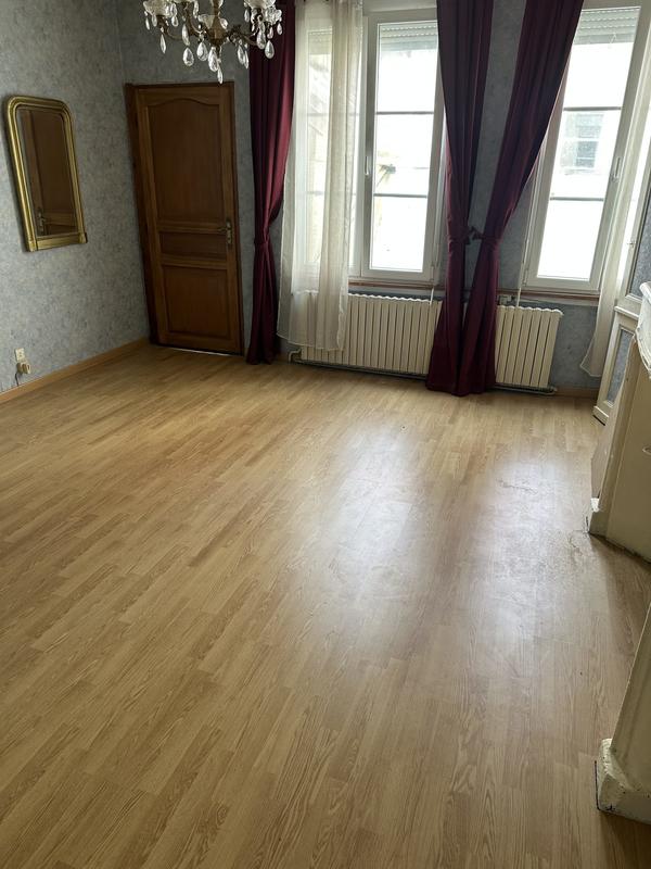 Maison - 226 m² - 8 pièces