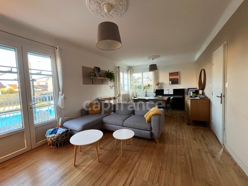 Maison - 135 m² - 6 pièces