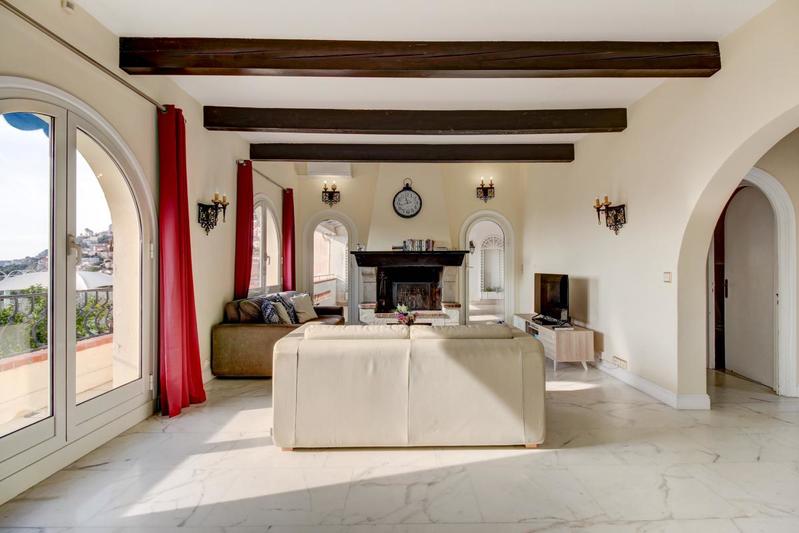 Villa - 295 m² - 7 pièces