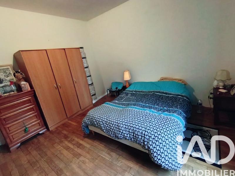 Maison - 332 m² - 9 pièces