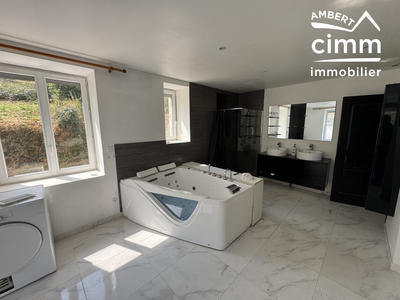 Maison - 120 m² - 4 pièces