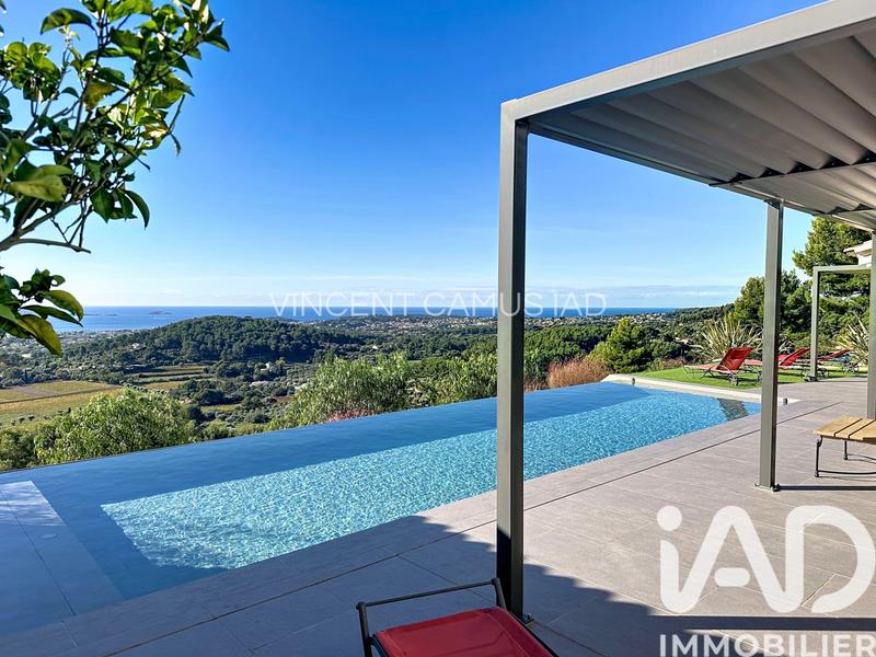 Maison - 270 m² - 7 pièces