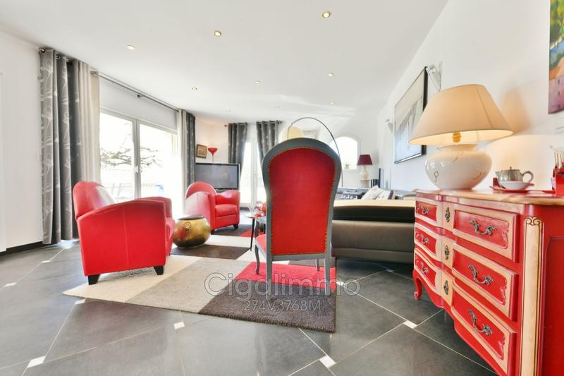 Maison - 184 m² - 7 pièces