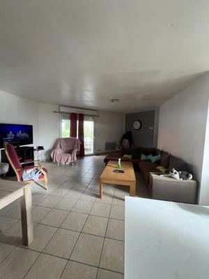 Maison - 94 m² - 5 pièces