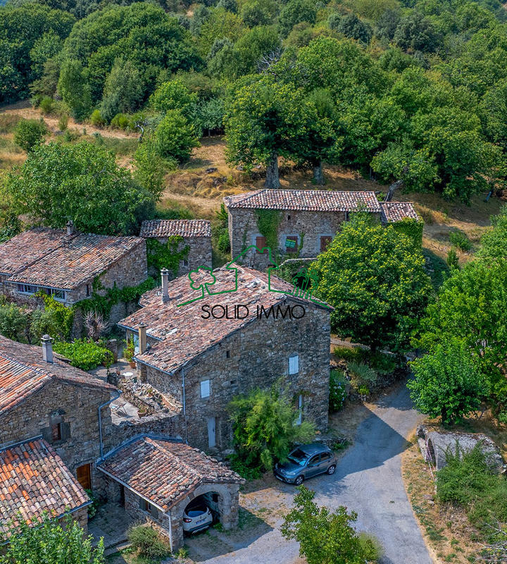 Maison - 122 m² - 6 pièces