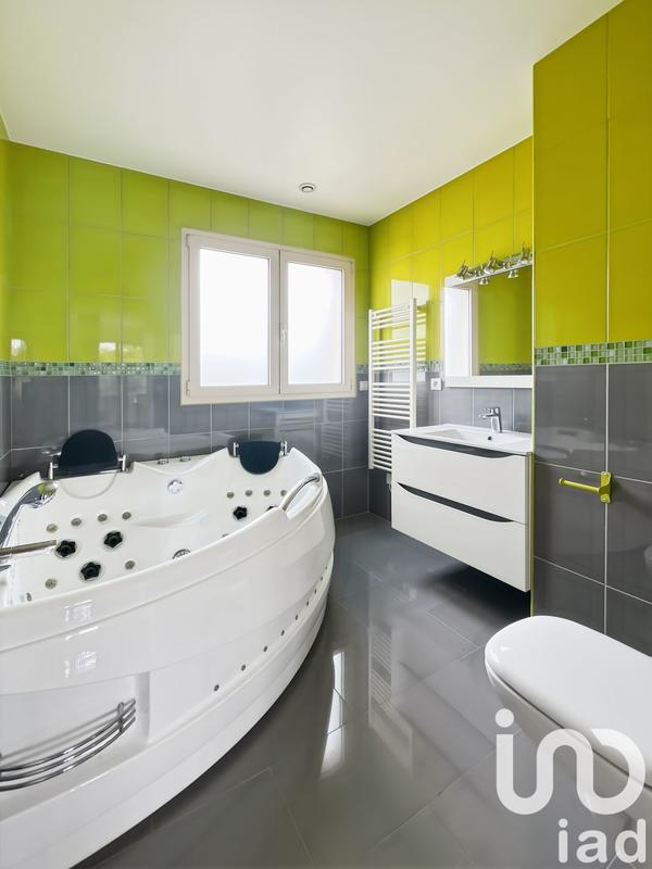 Maison - 168 m² - 6 pièces