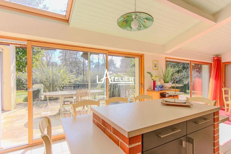 Propriété - 220 m² - 7 pièces