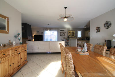 Maison - 93 m² - 4 pièces