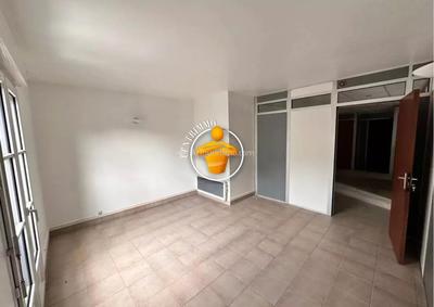 Bureau - 100 m² - 4 pièces