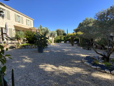 Maison - 190 m² - 7 pièces