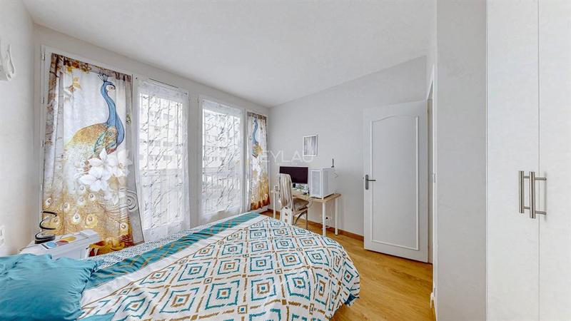 Appartement - 82 m² - 3 pièces