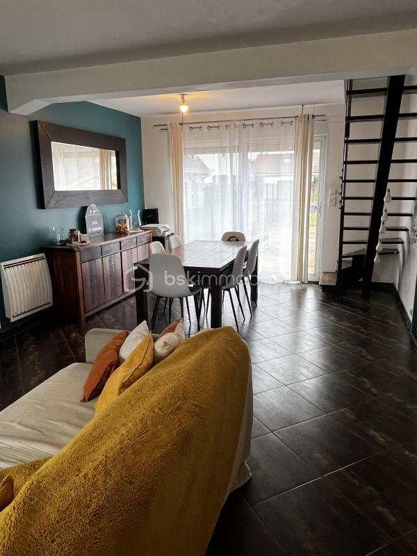 Maison - 90 m² - 4 pièces