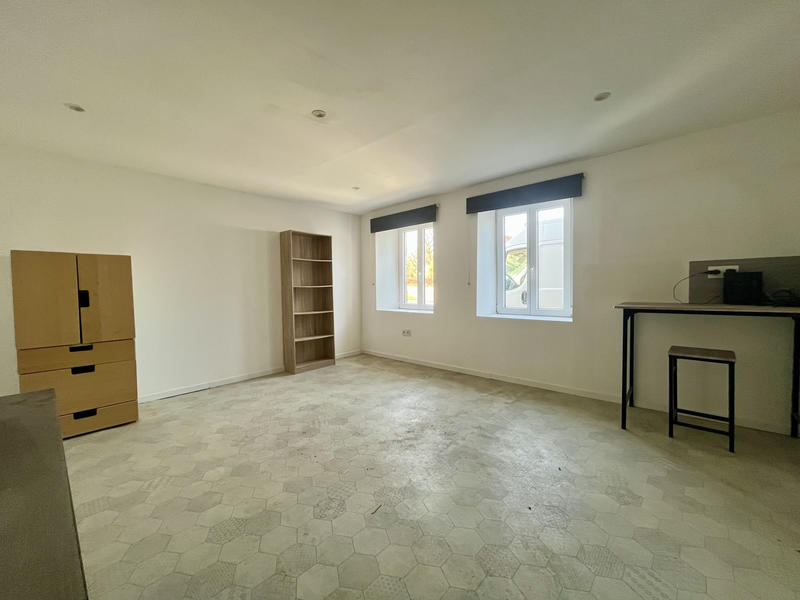 Maison - 342 m² - 5 pièces