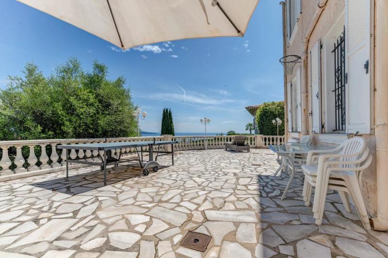 Villa - 304 m² - 7 pièces