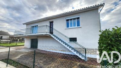 Maison - 93 m² - 5 pièces