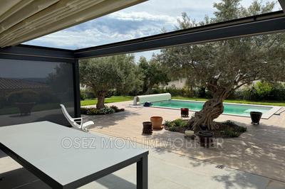 Villa - 190 m² - 6 pièces