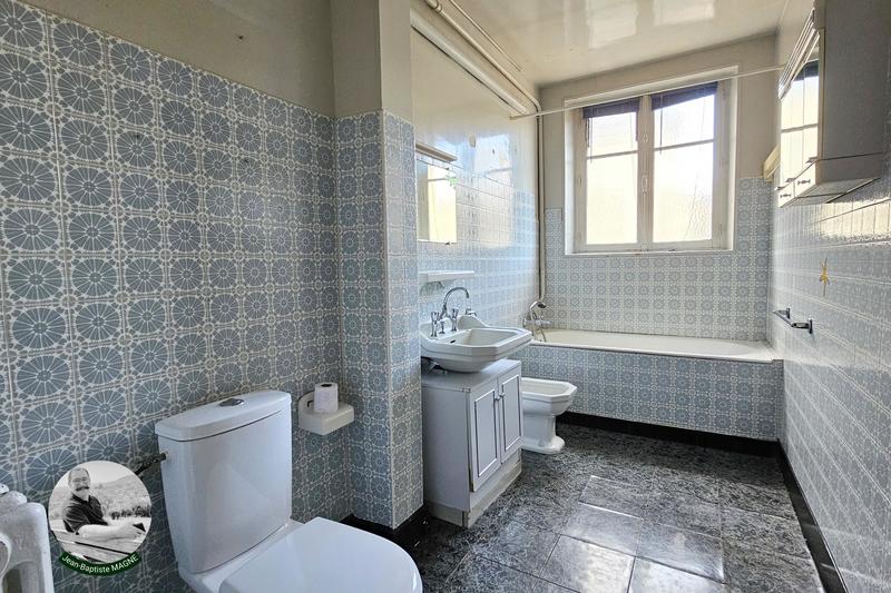 Appartement - 75 m² - 3 pièces