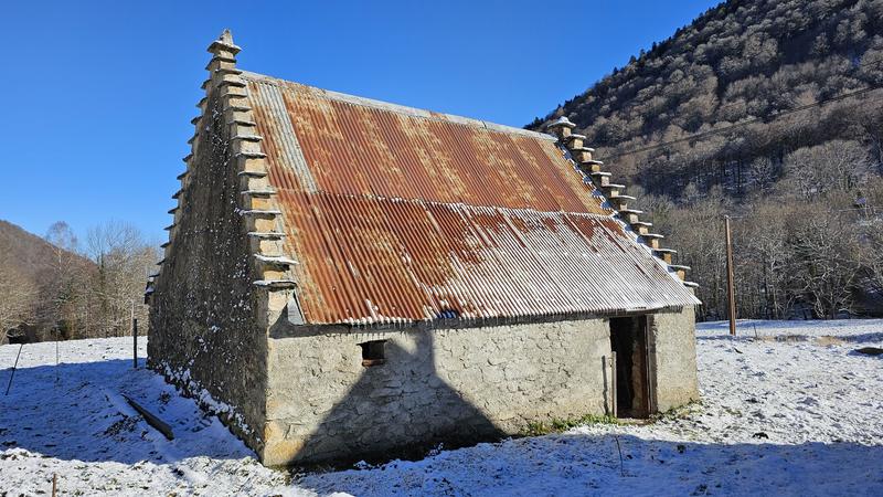 Grange - 50 m² - 2 pièces