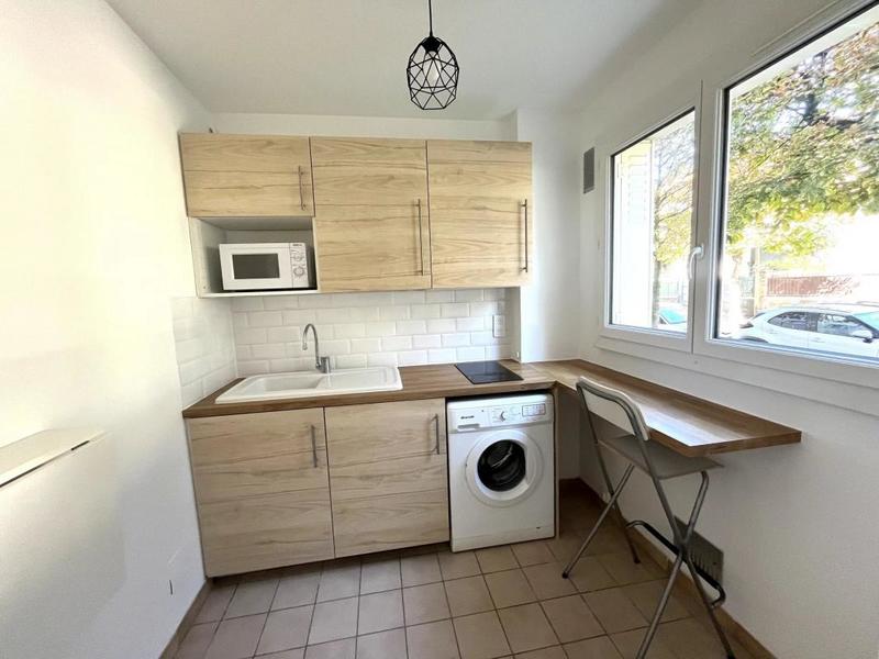 Studio - 28 m² - 1 pièce