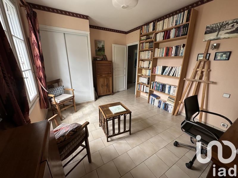 Maison - 218 m² - 10 pièces