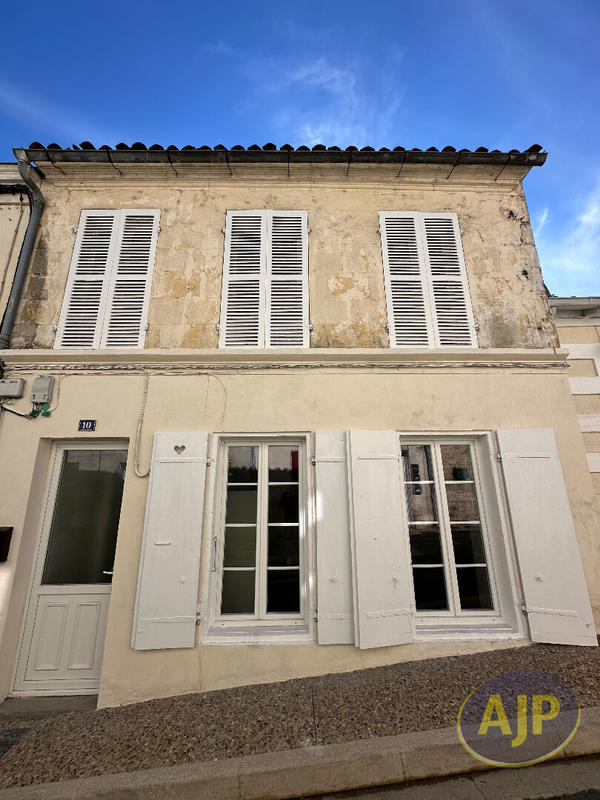 Maison - 61 m² - 4 pièces