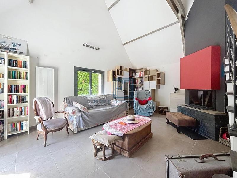 Maison - 164 m² - 8 pièces