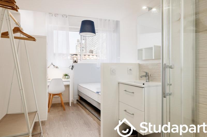 Chambre - 11 m² - 1 pièce