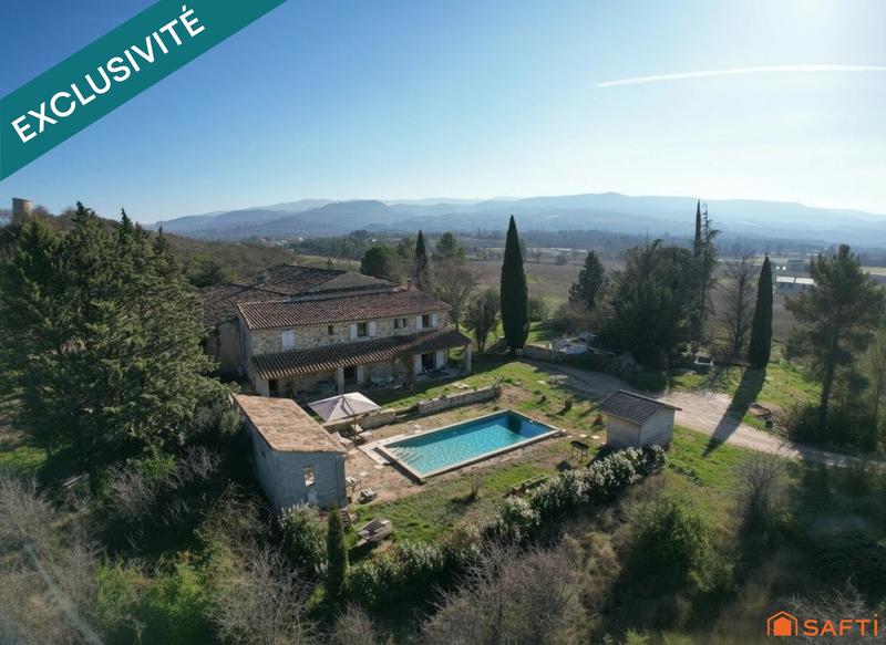 Maison - 380 m² - 13 pièces